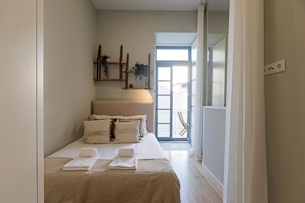 31 Janeiro 157 - Stylish 1Br W/ Ac & Balcony By Lovelystay Порто Екстериор снимка